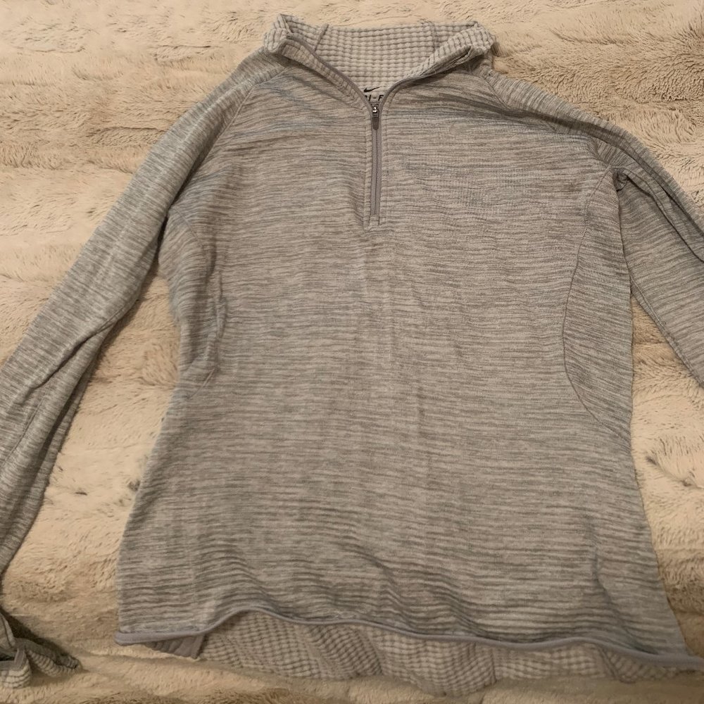 Nike running pullove